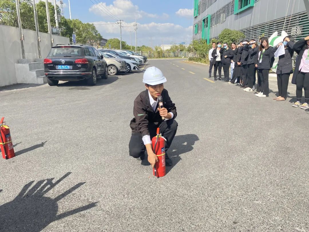 薩震節(jié)能空壓機開展消防演練，防患于未然！.jpg
